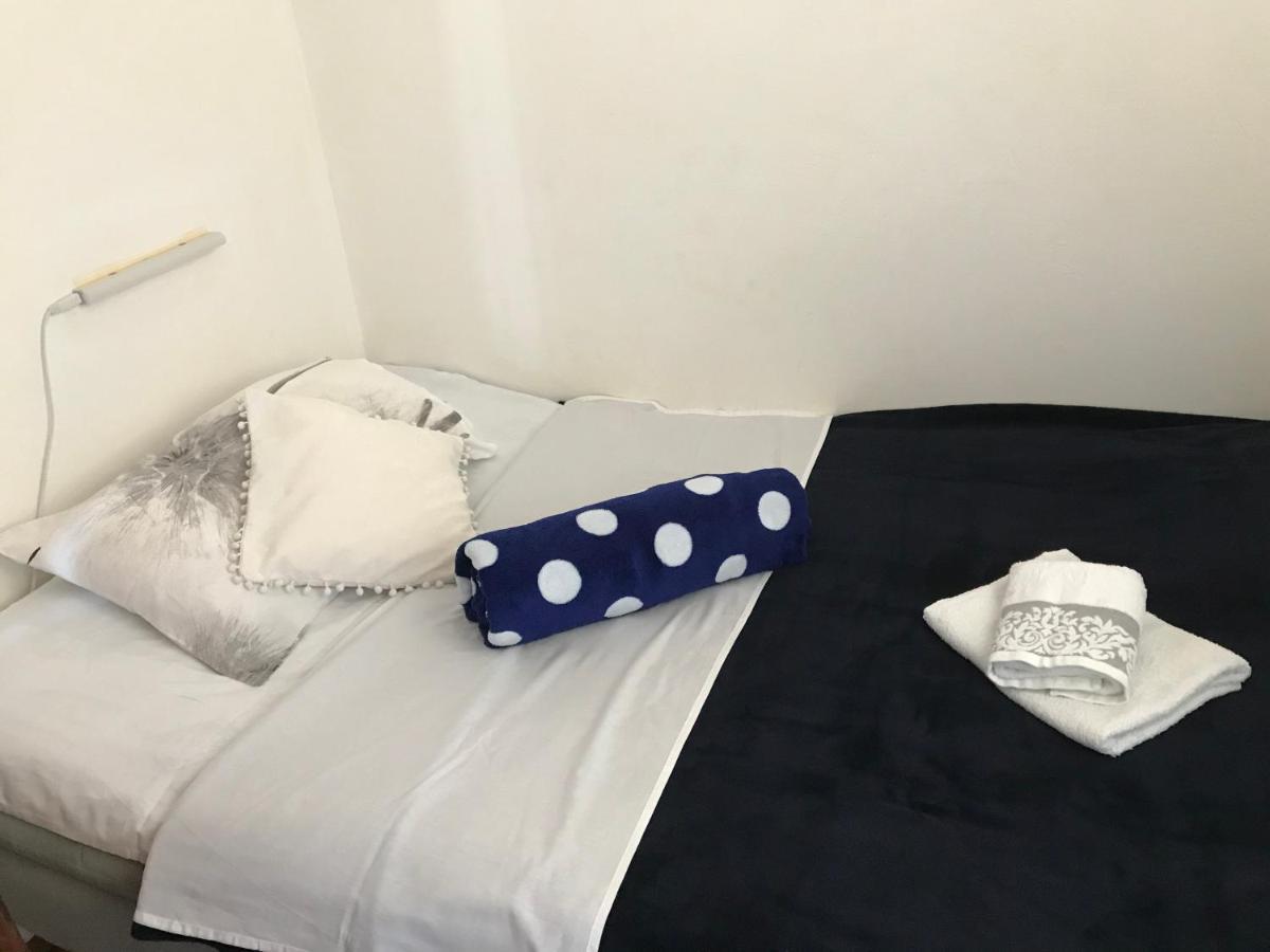 Apartment Aquamarin, Blizu Mora S Pogledom Na More, Za Do 6 Osoba Malinska Buitenkant foto