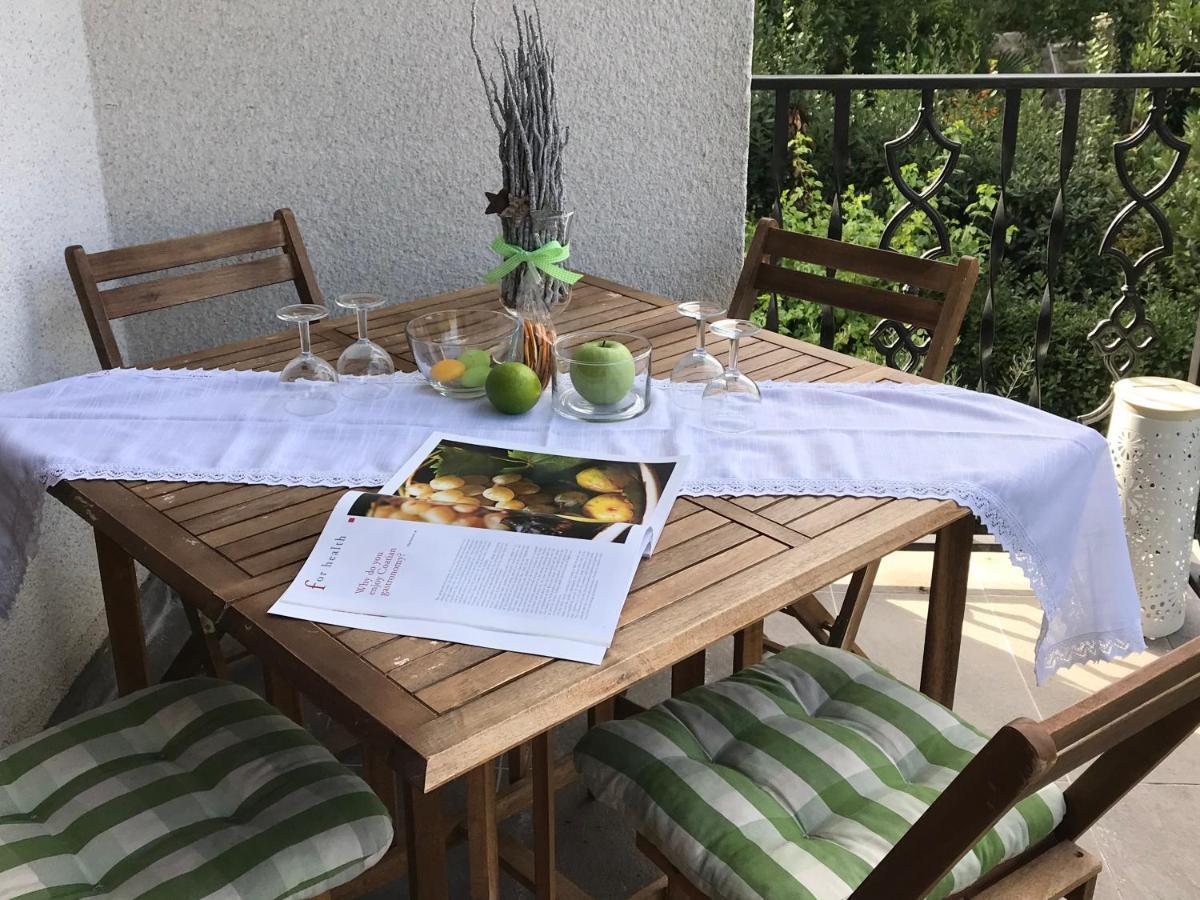 Apartment Aquamarin, Blizu Mora S Pogledom Na More, Za Do 6 Osoba Malinska Buitenkant foto